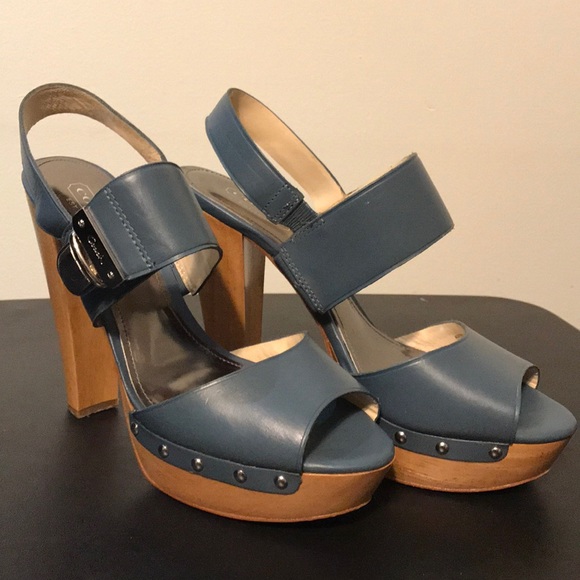 Coach “Darcey Vachetta” Denim Colored Heels - Picture 1 of 6